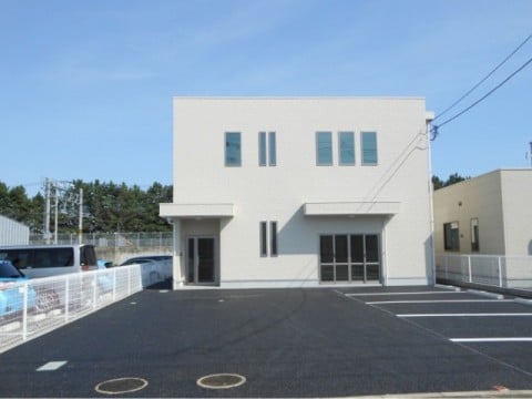 敷地面積83坪の貸事務所